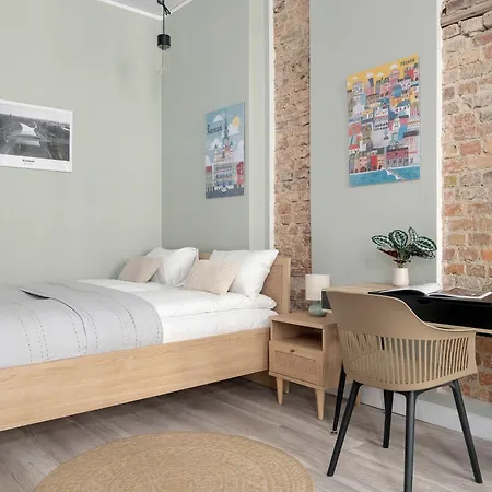 Modern Pet-friendly With Desk In Old Town By Renters *