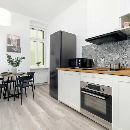 公寓 Modern Pet-friendly With Desk In Old Town By Renters